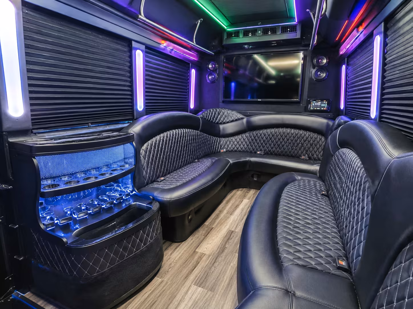 auburn bridal party bus rentals for the wedding day