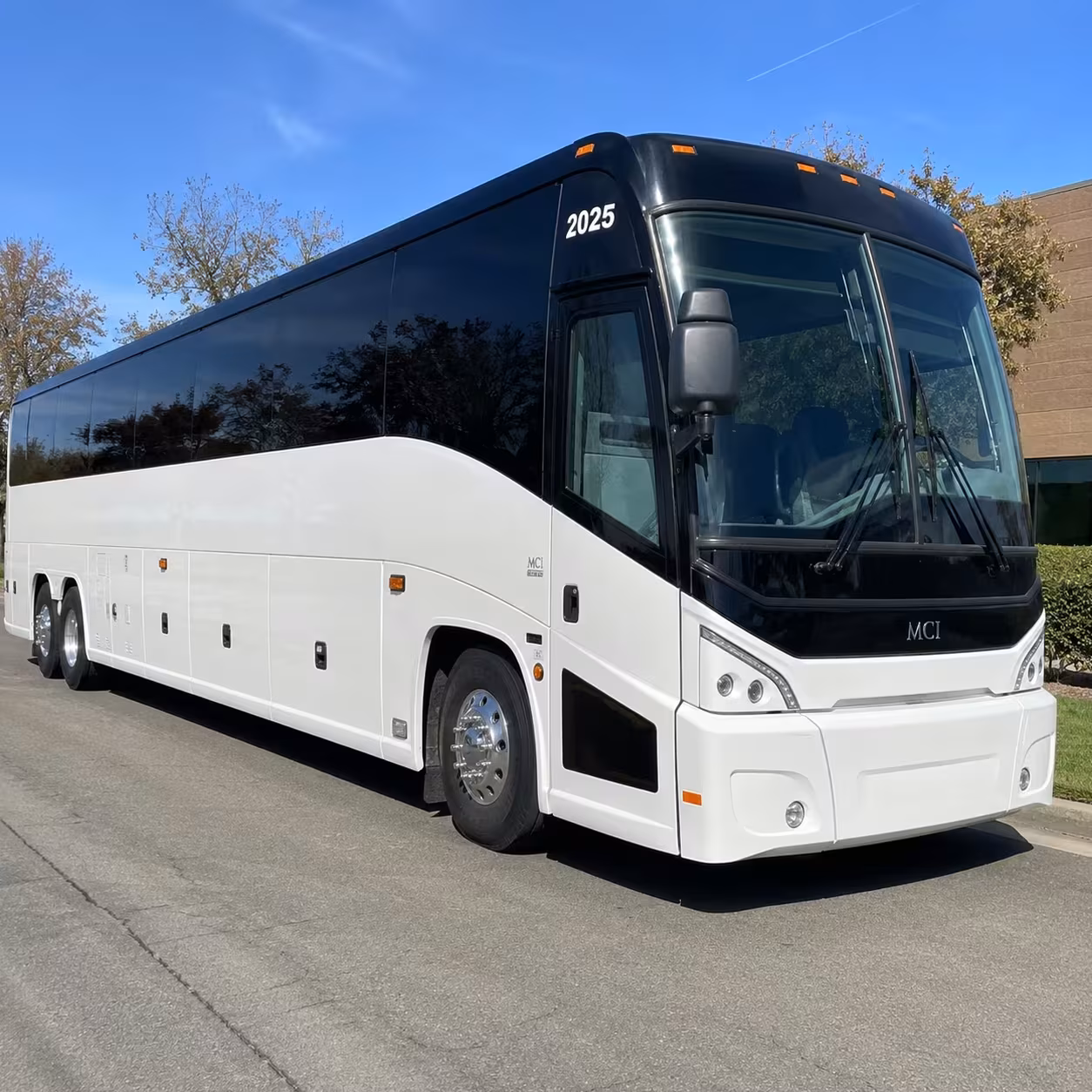 auburn charter bus rental